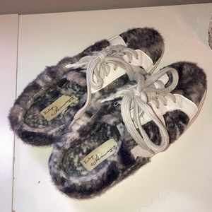 Backless furry sneakers. NEVER WORN. (Doesn’t have a size but is a size 8)